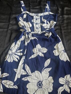 Draper James Navy Blue White Floral Dress Smocked Back Linen